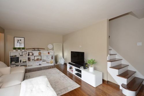 194 Morrison Dr, Pittsburgh PA  15216-1132 exterior