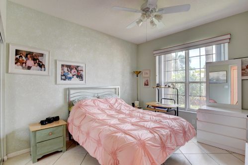 12708 Coral Lk Dr, Boynton Beach FL 33437-4142 exterior