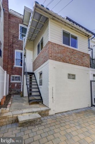 1320 Corbin Pl, Washington DC 20002 exterior