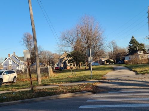 1311 9 Ave, Broadview IL 60153-1917 exterior