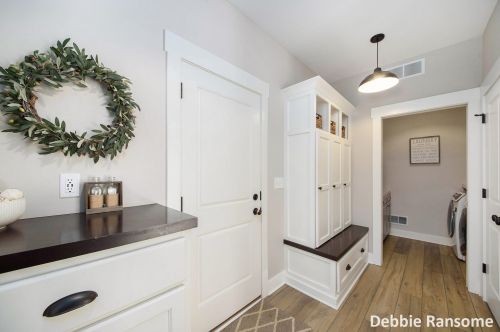 1839 Starr View Ln, Middlevle MI 49333-8061 exterior