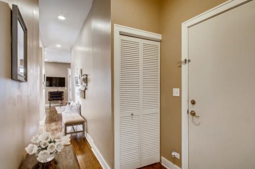 4735 Damen Ave, Chicago, IL 60625-1479