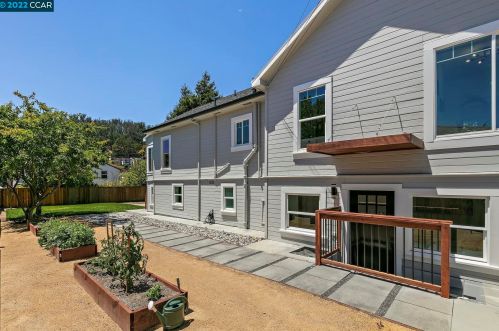 612 Stannage, Berkeley CA 94706-1640 exterior