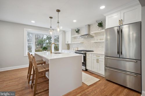 9920 Woodburn Rd, Silver Spring MD  20901-2731 exterior