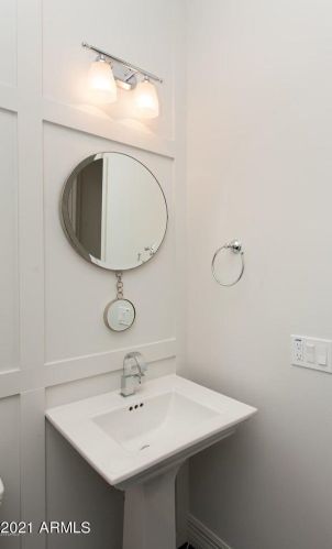 6030 5 Ave, Phoenix AZ 85003-2524 exterior