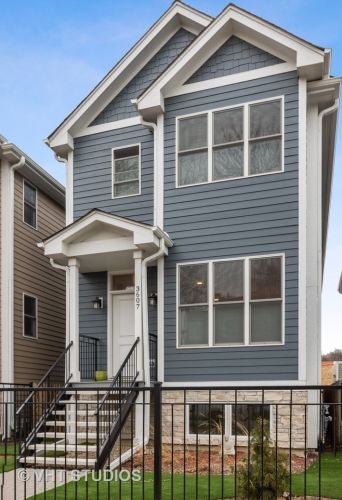 3607 Mozart St, Chicago, IL 60618-4604