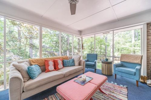 2201 Valley Creek Cir, Lithonia GA  30078-2532 exterior