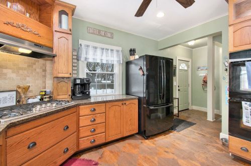 128 Glendale Blvd, Kalamazoo MI 49004-1318 exterior