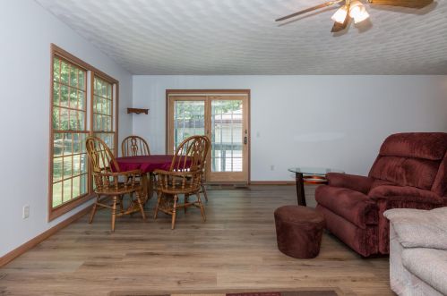 5555 2 St, Kalamazoo MI 49009-8576 exterior