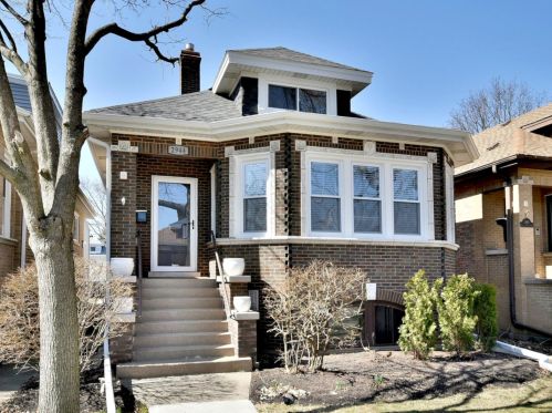 2944 78th Ct, Chicago, IL 60707-1331