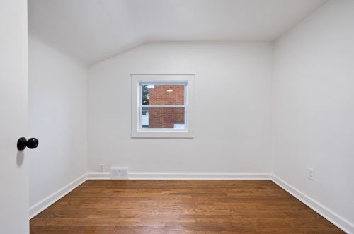 1307 Jefferson Heights Rd, Pittsburgh PA  15235-4807 exterior