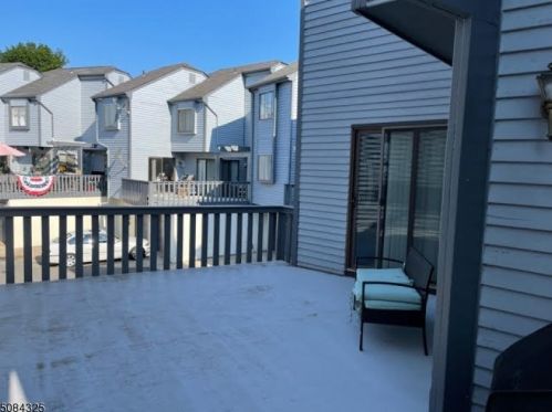 24 Delbarton Ct, Hackettstown NJ  07840-4214 exterior