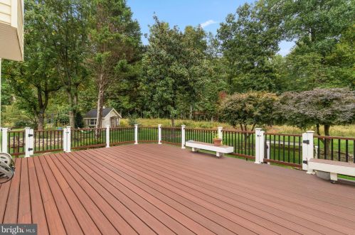 10158 Bracken Dr, Ellicott MD  21042-1675 exterior