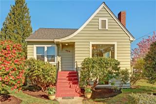 702 90 St, Seattle WA  98103-3810 exterior