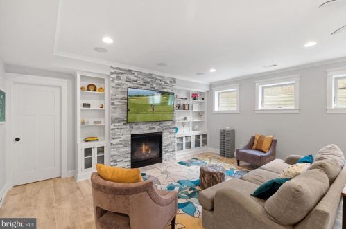 4815 15 St, Arlington VA 22205-2620 exterior