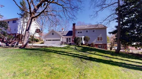 5116 Meadowlake Dr, Atlanta GA 30338-4317 exterior