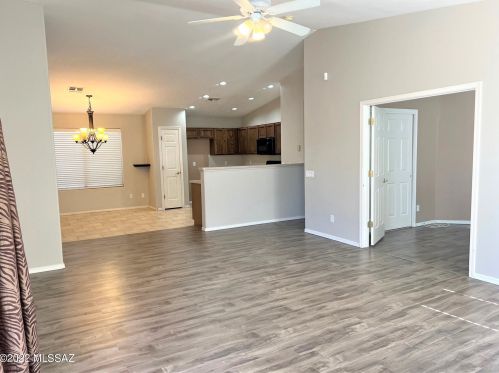 8870 Mountain Spring Dr, Tucson AZ  85747-5659 exterior