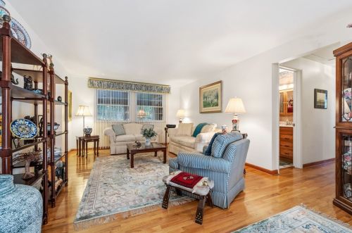 681 Carnival Dr, Pittsburgh PA 15239-2628 exterior