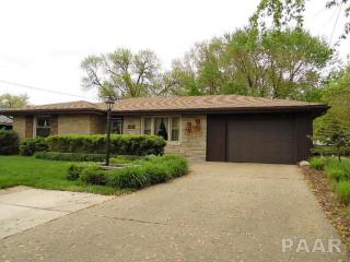 208 Cottage Grove Ave, Pekin, IL 61554-5332