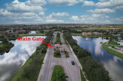 2238 Newport Isles Blvd, Fort Pierce FL  34953-4577 exterior