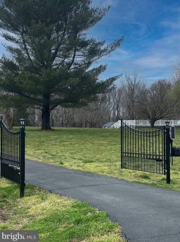 3010 New Enterprise Ct, Huntingtown MD 20639-9136 exterior