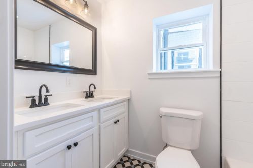 1732 19th St, Philadelphia PA  19145-2046 exterior