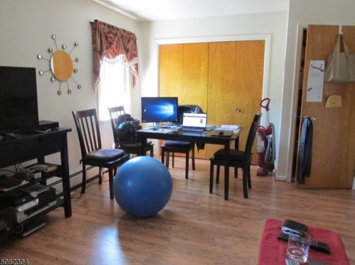 12 Carpenter Pl, Cranford NJ 07016-2539 exterior