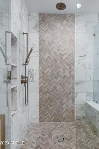 5841 Echo Canyon Cir, Phoenix AZ 85018-1243 exterior