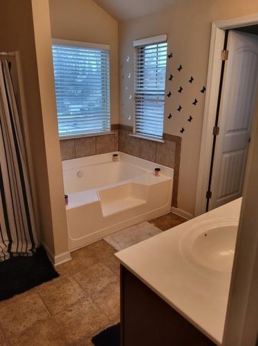 2193 Capella Cir, Atlanta GA 30331-3861 exterior