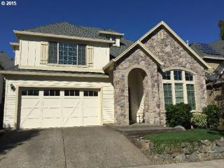 13435 Bertani St, Portland, OR 97229-8877