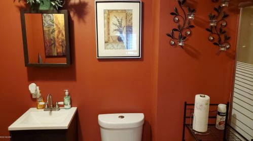 2028 Horton Ave, Grand Rapids MI 49507-3036 exterior