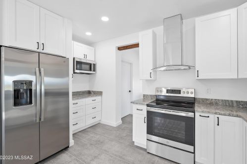 1540 Hl Side Dr, Tucson AZ 85745 exterior