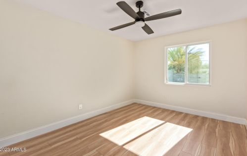 3437 Acoma Dr, Phoenix AZ 85032-4830 exterior