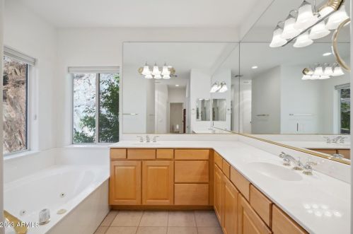 10401 Central Ave, Phoenix AZ 85020-1053 exterior