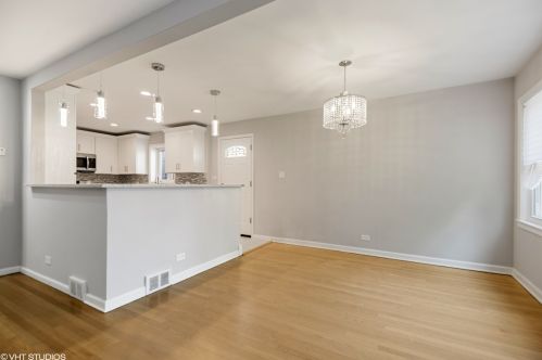 3114 Jerome St, Chicago IL  60645-1143 exterior