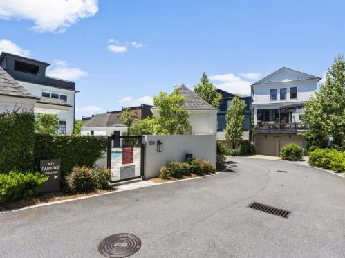 564 Bismark Rd, Atlanta GA 30324-4101 exterior