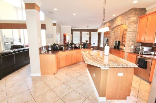 1076 Bloomsbury Run, Lake Mary FL  32746-1974 exterior