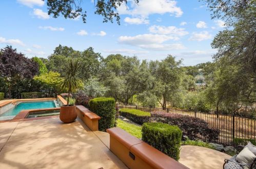 6069 Aldea Dr, Folsom CA 95762-7717 exterior