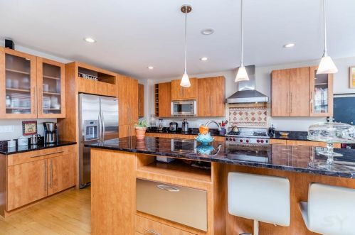 3852 Central Park Ave, Chicago IL 60629-4343 exterior