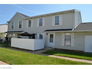 6546 Liberty Bell Dr, Cleveland OH  44142-3542 exterior