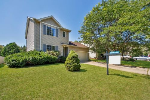 1210 Glacier Hill Dr, Madison, WI 53704-8591