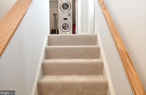 422 Royal St, Alexandria VA  22314-2335 exterior