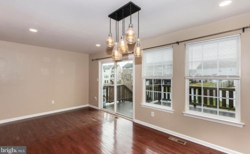 711 Grant Dr, Hanover PA  17331-2079 exterior