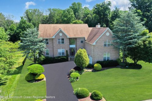 113 Briarcliff Dr, Morganville, NJ 07751-2049