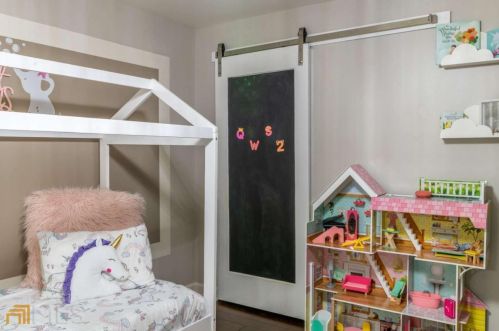 7690 Glisten Ave, Atlanta GA 30328-2498 exterior