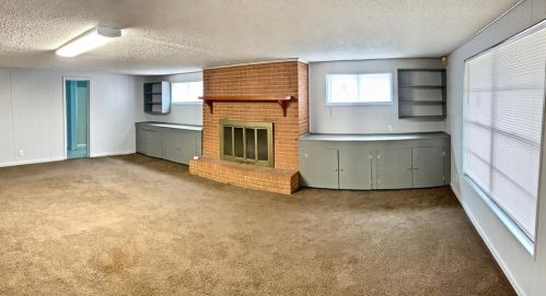 945 3rd St, Hempstead TX  77445-5519 exterior