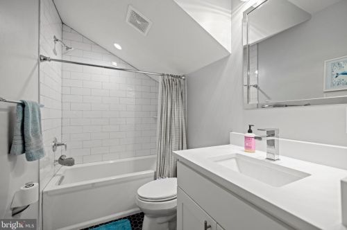 308 Quackenbos St, Washington DC  20011-1654 exterior