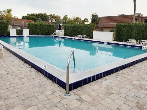 1440 Lawnwood Cir, Fort Pierce FL  34950-6914 exterior