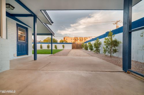 4111 4 Ave, Phoenix AZ 85041-5745 exterior