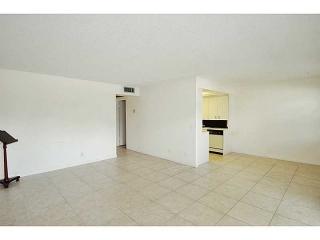 1030 Exeter B, Boca Raton FL  33434-2968 exterior